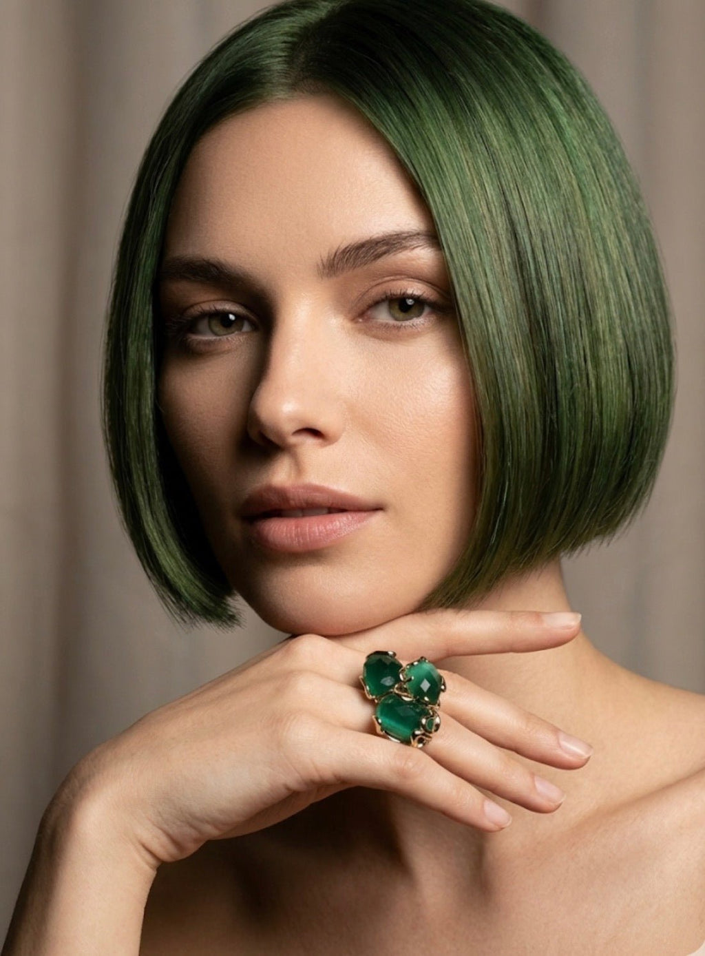 Anelli Anello in bronzo dorato regolabile verde. - Handmade Made in Italy