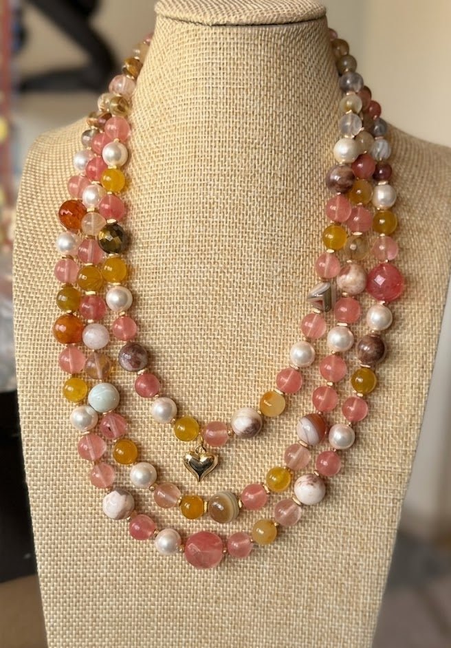 Collane Collana Artigianale Handmade | Quarzo Ciliegia, Agata, Perle Maiorca e Charms Cuore Gold | Made in Italy - Handmade Made in Italy